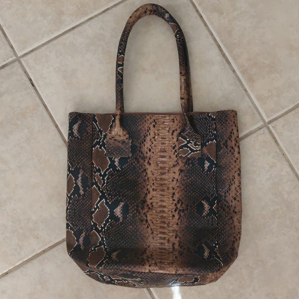 Python tote bag